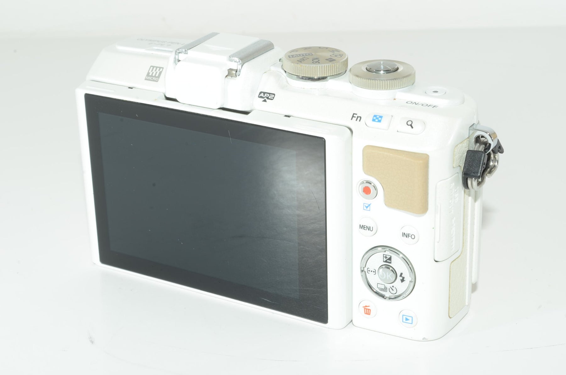 【外観特上級】OLYMPUS PEN E-PL7 EZダブルズームキット ホワイト ミラーレス一眼  E-PL7 EZ DZKIT WHT