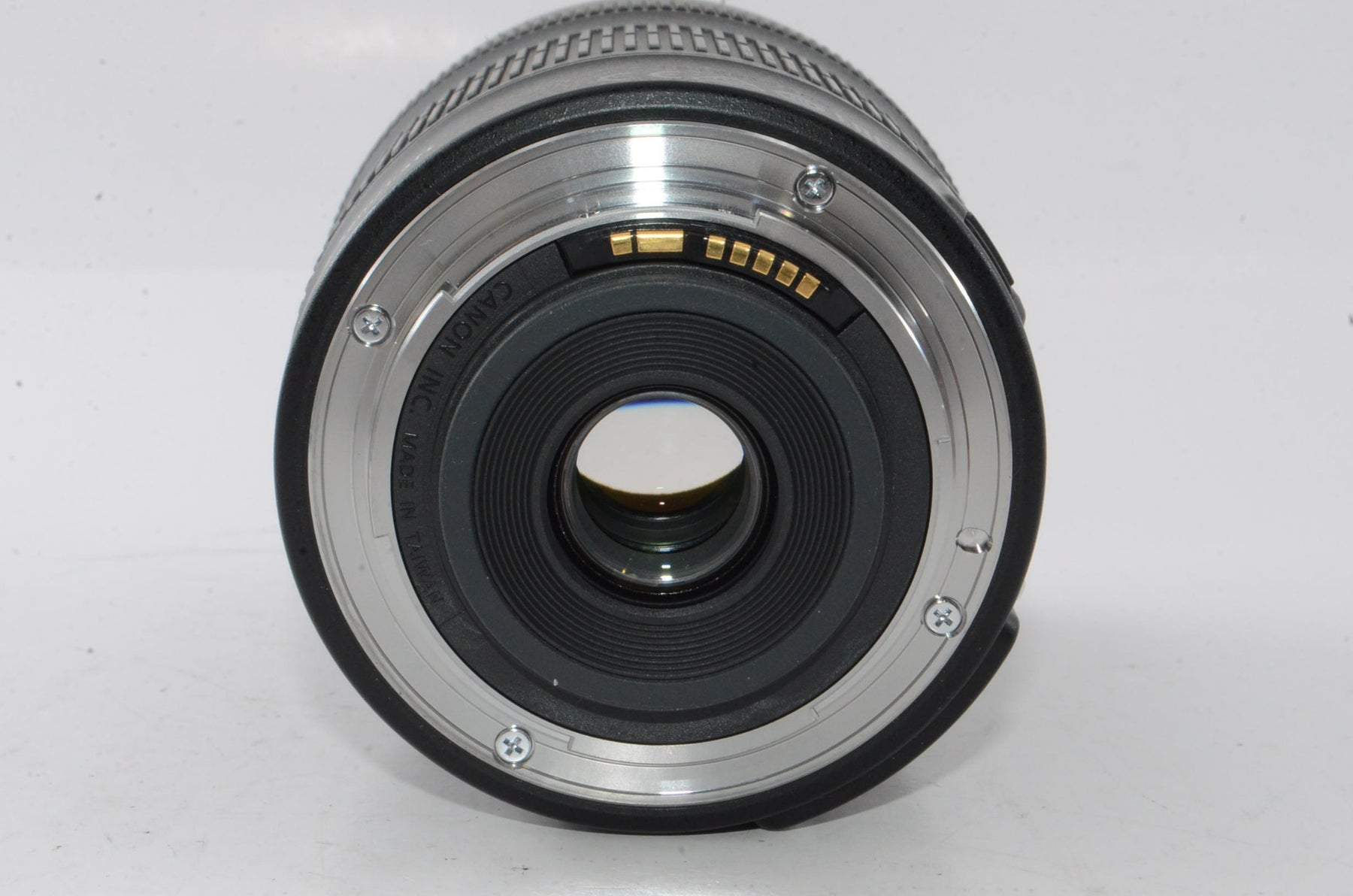 【外観並級】Canon 標準ズームレンズ EF-S18-135mm F3.5-5.6 IS STM