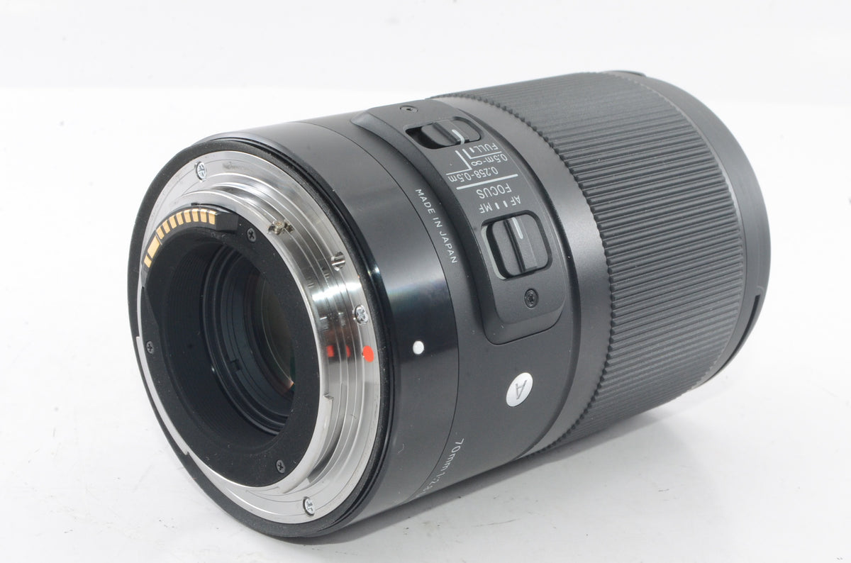 【外観特上級】SIGMA 70mm F2.8 DG MACRO Canon EFマウント フルサイズ対応 271954