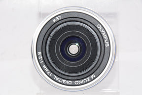 【外観特上級】OLYMPUS パンケーキレンズ M.ZUIKO DIGITAL 17mm F2.8 シルバー