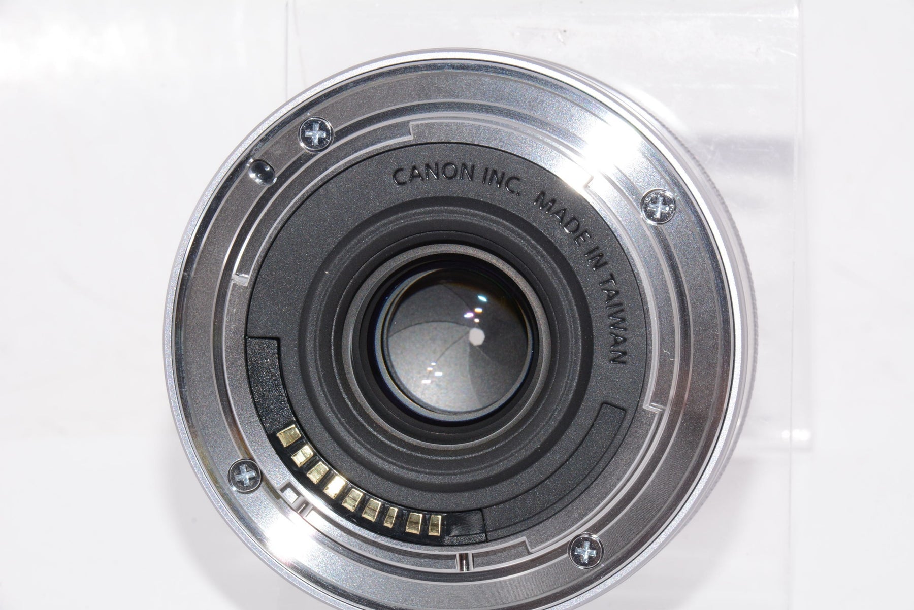 【外観特上級】Canon 単焦点広角レンズ EF-M22mm F2 STM シルバー ミラーレス一眼対応 EF-M222STMSL
