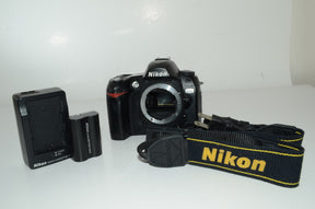 【外観並級】NIKON ニコン デジタルカメラ D70 ボディ