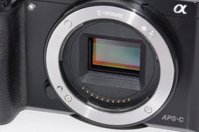 【外観特上級】SONY ミラーレス一眼 α6000 ボディ ブラック ILCE-6000 B