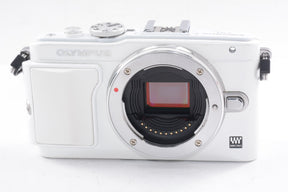 【外観並級】OLYMPUS ミラーレス一眼 PEN Lite E-PL6 レンズキット ホワイト E-PL6 LKIT WHT