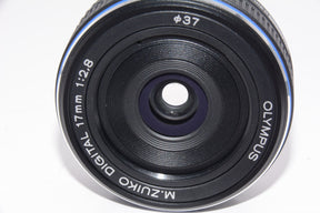 【外観特上級】OLYMPUS パンケーキレンズ M.ZUIKO DIGITAL 17mm F2.8 ブラック