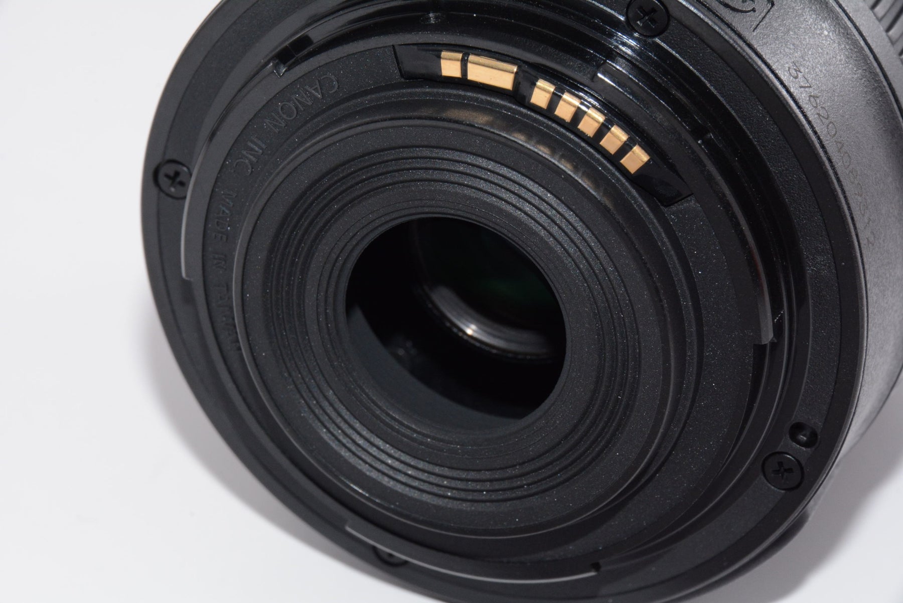 【外観並級】Canon 標準ズームレンズ EF-S18-55mm F3.5-5.6 IS STM