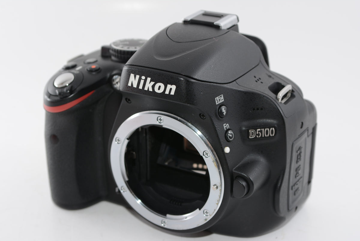 【外観特上級】Nikon デジタル一眼レフカメラ D5100 ボディ