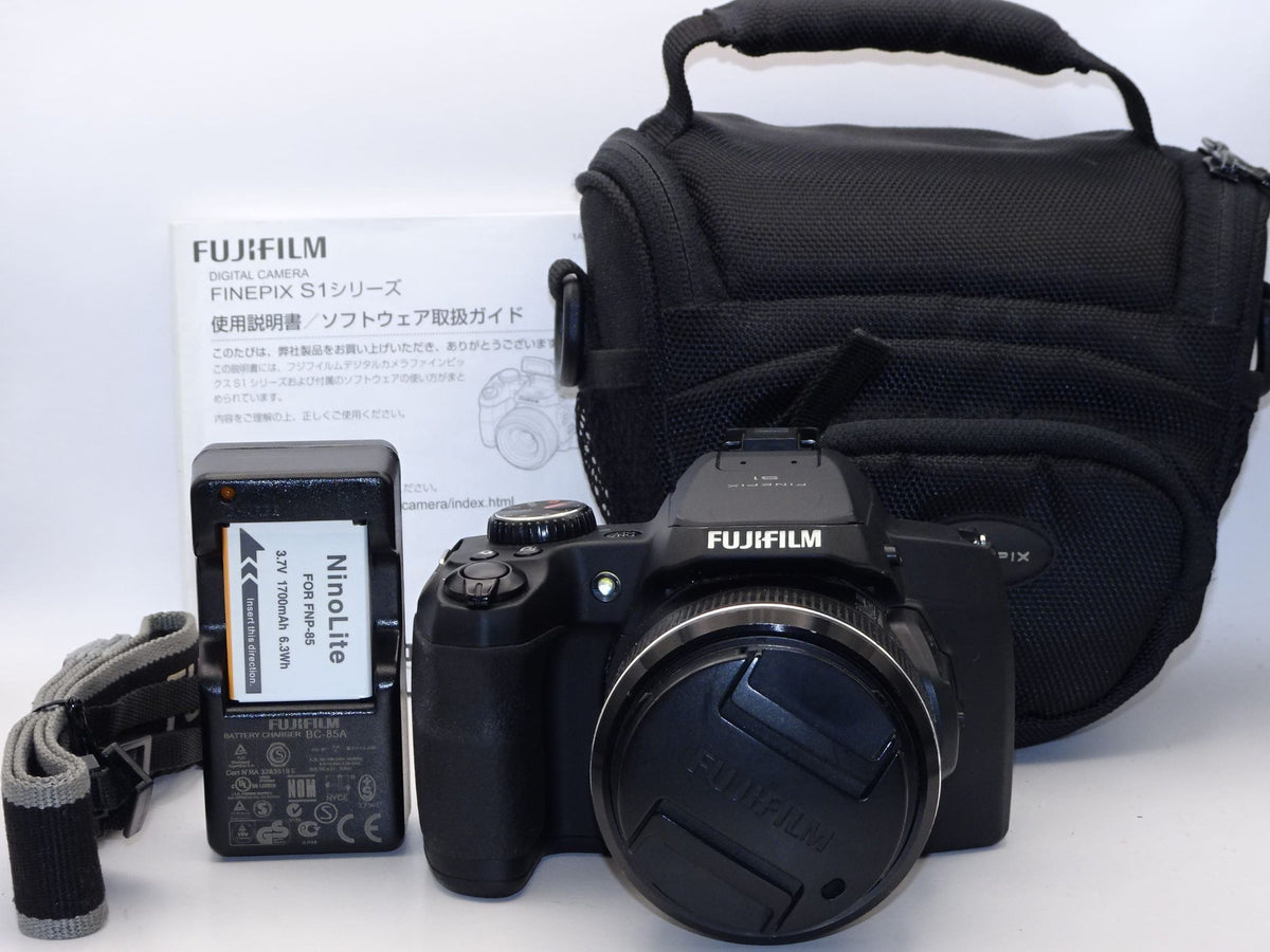 【外観並級】FUJIFILM コンパクトデジタルカメラ S1 ブラック