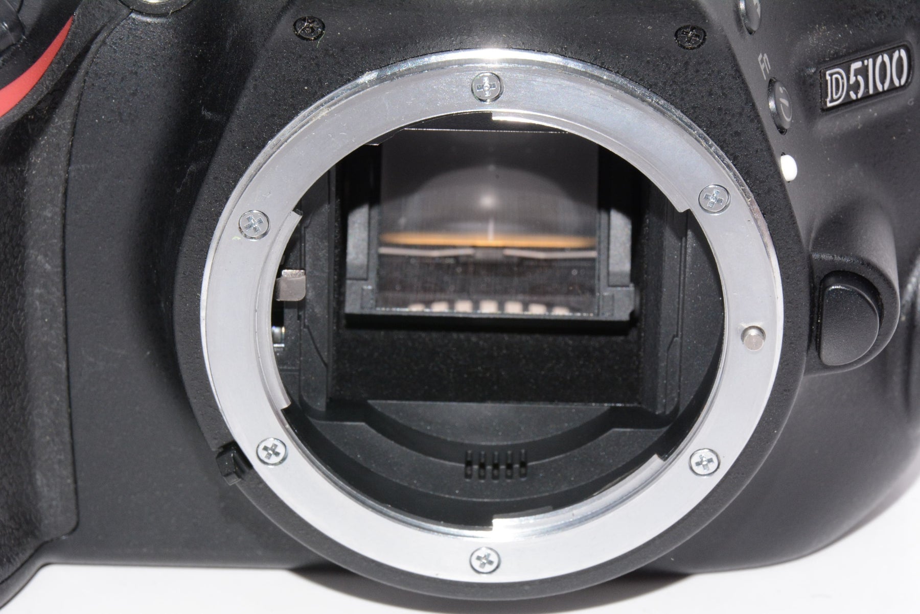 【外観特上級】Nikon デジタル一眼レフカメラ D5100 ボディ