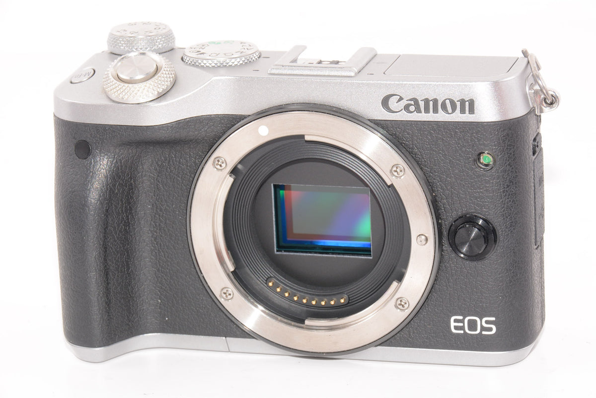 【外観特上級】Canon ミラーレス一眼カメラ EOS M6 レンズキット(シルバー) EF-M15-45mm F3.5-6.3 IS STM 付属