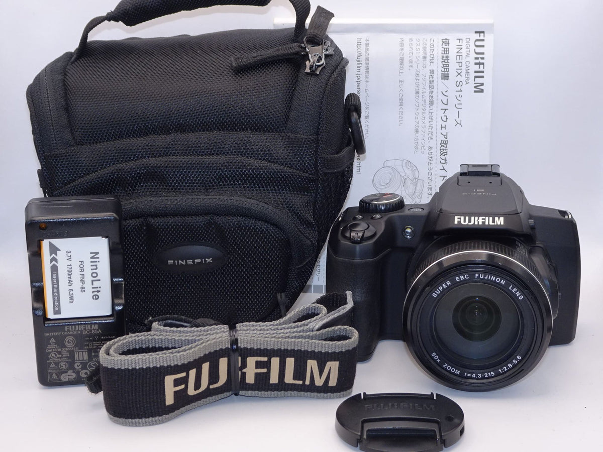 【外観並級】FUJIFILM コンパクトデジタルカメラ S1 ブラック