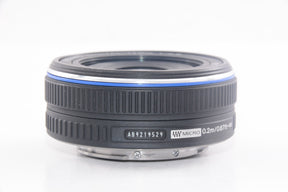 【外観特上級】OLYMPUS パンケーキレンズ M.ZUIKO DIGITAL 17mm F2.8 ブラック