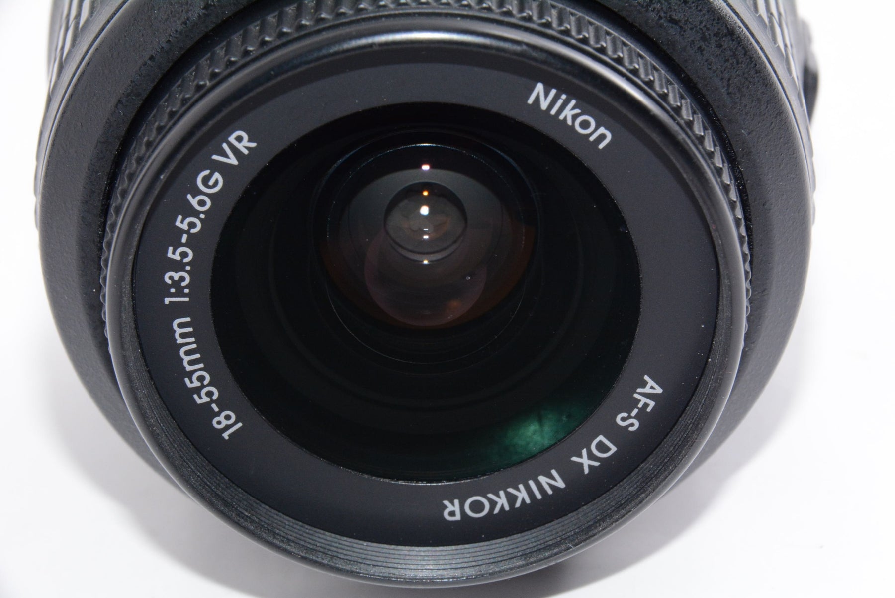 【外観並級】Nikon 標準ズームレンズ AF-S DX NIKKOR 18-55mm f3.5-5.6G VR