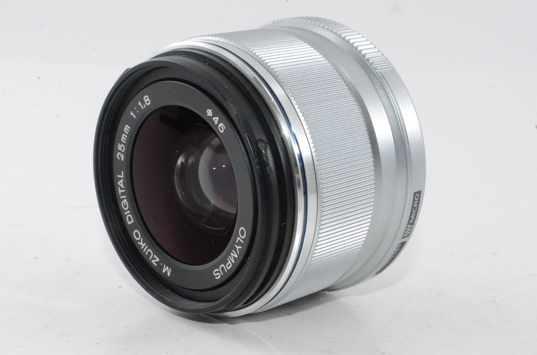 【外観特上級】OLYMPUS M.ZUIKO DIGITAL 25mm F1.8 シルバー マイクロフォーサーズ用 単焦点レンズ