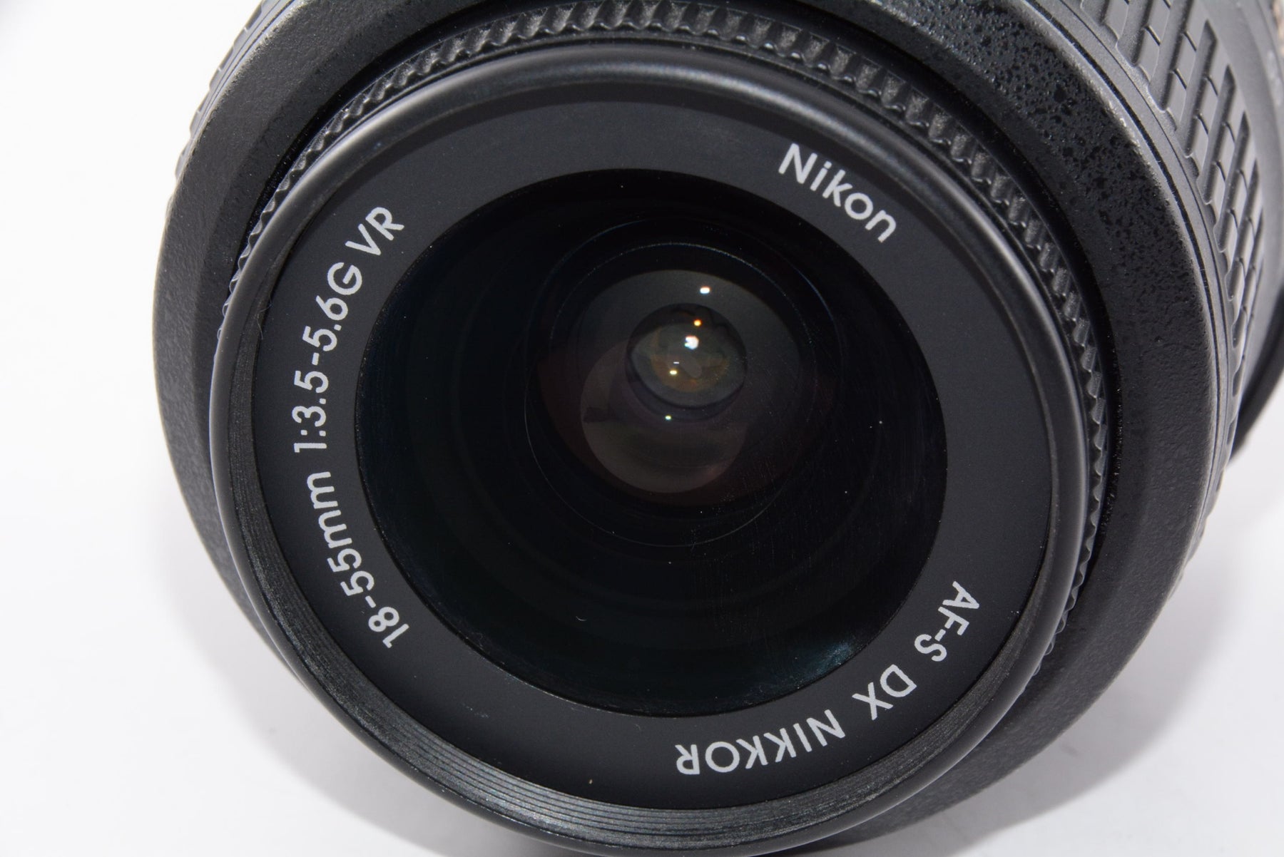 【外観特上級】Nikon 標準ズームレンズ AF-S DX NIKKOR 18-55mm f3.5-5.6G VR