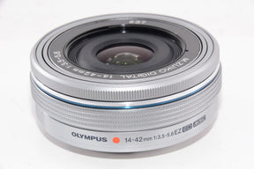 【外観特上級】OLYMPUS M.ZUIKO DIGITAL ED 14-42mm F3.5-5.6 EZ SLV