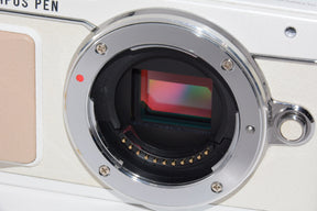 【外観特上級】OLYMPUS PEN E-PL7 ボディ ホワイト ミラーレス一眼 PEN E-PL7 BODY WHT