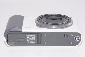【外観並級】CASIO EXILIM デジタルカメラ ハイスピード 1610万画素 光学18倍ズーム ホワイト EX-ZR700WE