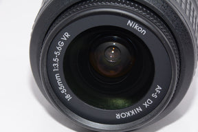 【外観並級】Nikon 標準ズームレンズ AF-S DX NIKKOR 18-55mm f3.5-5.6G VR