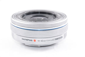 【外観特上級】OLYMPUS M.ZUIKO DIGITAL ED 14-42mm F3.5-5.6 EZ SLV