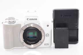 【外観並級】Canon ミラーレス一眼カメラ EOS Kiss M ボディー ホワイト EOSKISSMWH-BODY
