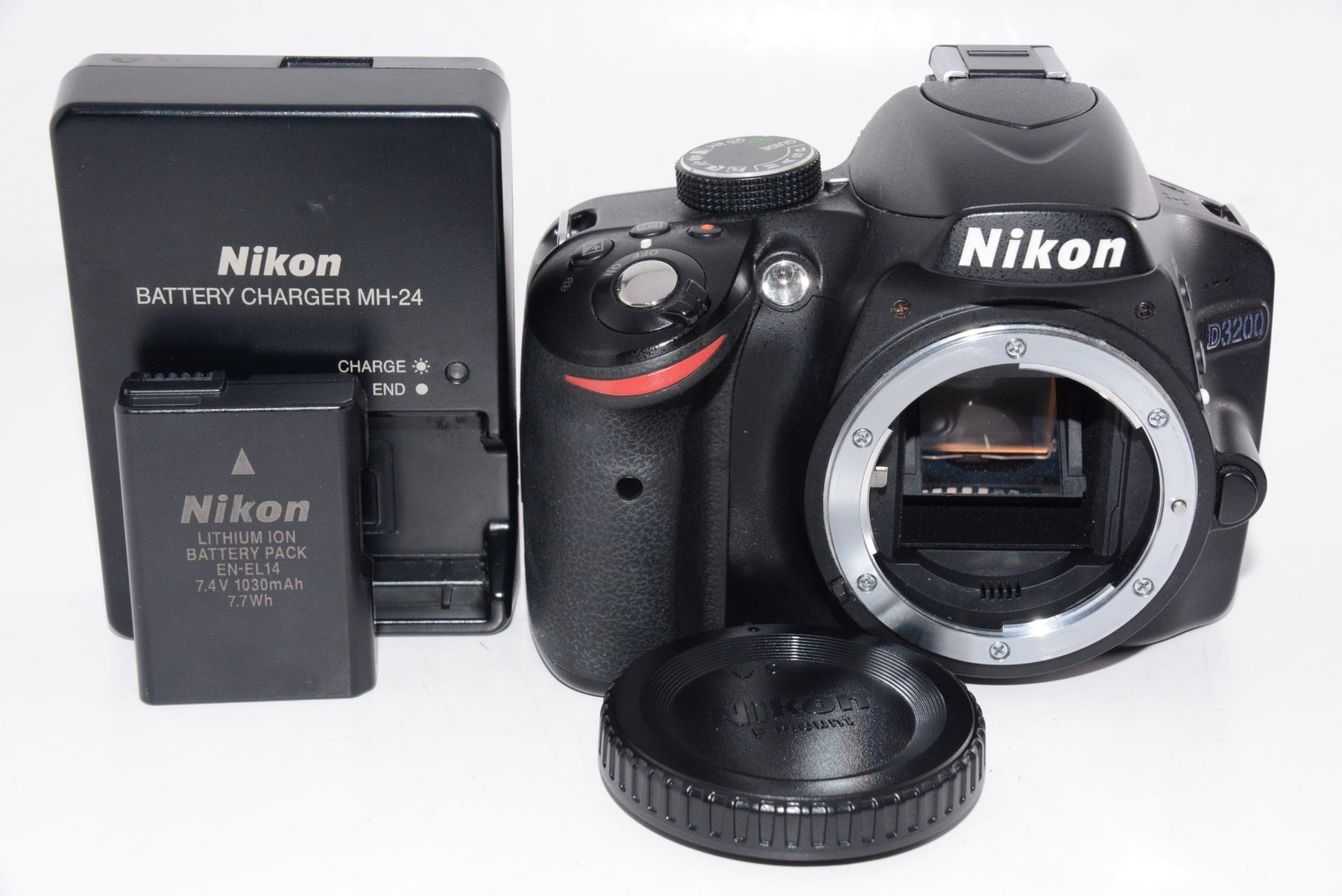 【外観並級】Nikon デジタル一眼レフカメラ D3200 ボディー ブラック D3200BK