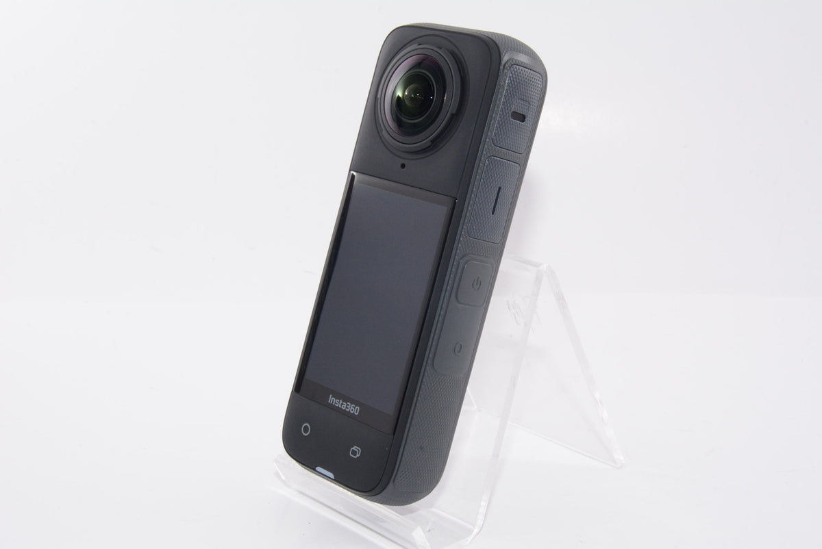 【外観特上級】Insta360 X4-8K防水360度アクションカメラ、4K広角動画、見えない自撮り棒効果、着脱式レンズガード、135分の連続撮影可能なバッテリー、AI編集、手ブレ補正、スポーツ／旅行／アウトドア向け