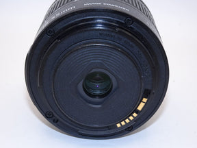 【外観特上級】Canon 標準ズームレンズ EF-S18-55mm F3.5-5.6 IS STM
