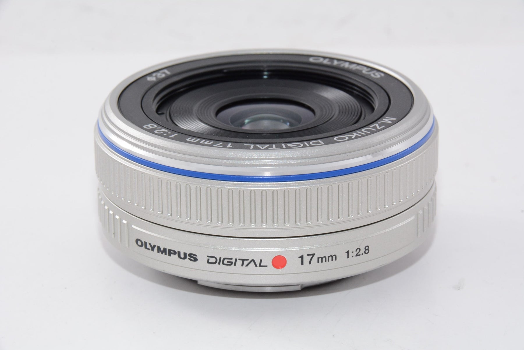 【外観特上級】OLYMPUS パンケーキレンズ M.ZUIKO DIGITAL 17mm F2.8 シルバー