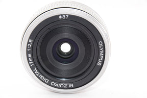 【外観特上級】OLYMPUS パンケーキレンズ M.ZUIKO DIGITAL 17mm F2.8 シルバー