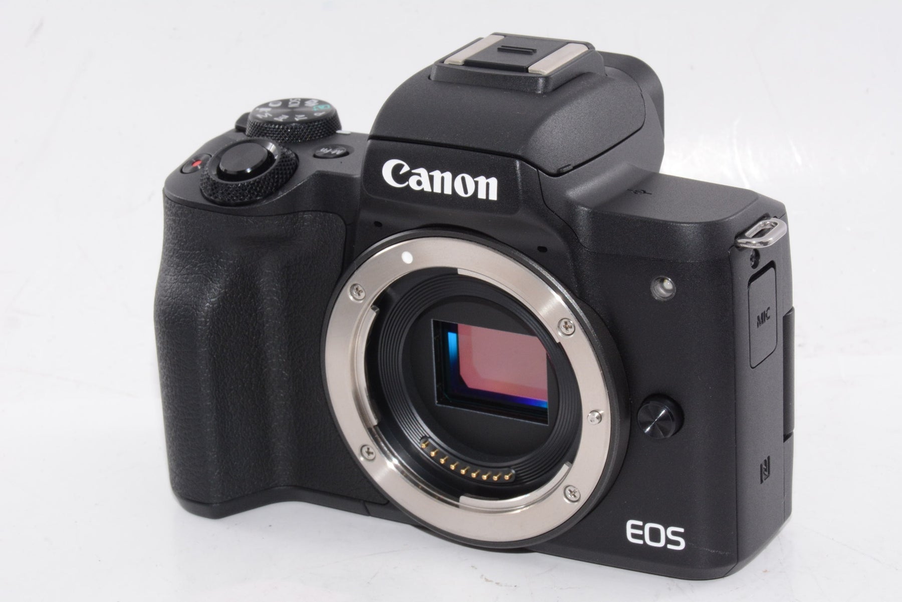 【外観特上級】Canon ミラーレス一眼カメラ EOS Kiss M ダブルズームキット ブラック