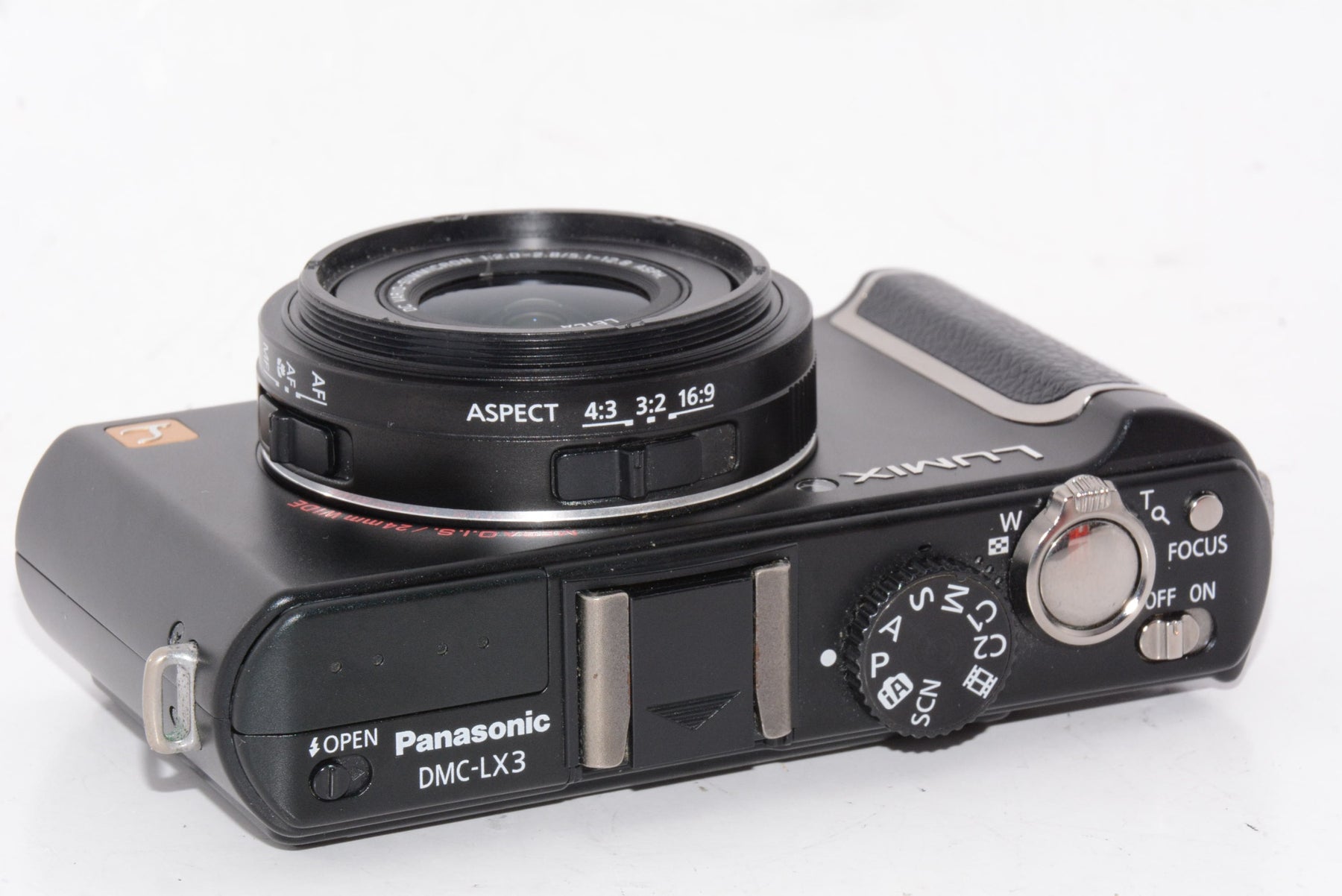 【外観特上級】パナソニック デジタルカメラ LUMIX (ルミックス) LX3 ブラック DMC-LX3-K