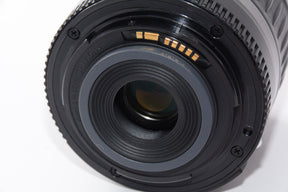 【外観特上級】Canon 標準ズームレンズ EF-S18-55mm F3.5-.5.6 IS II