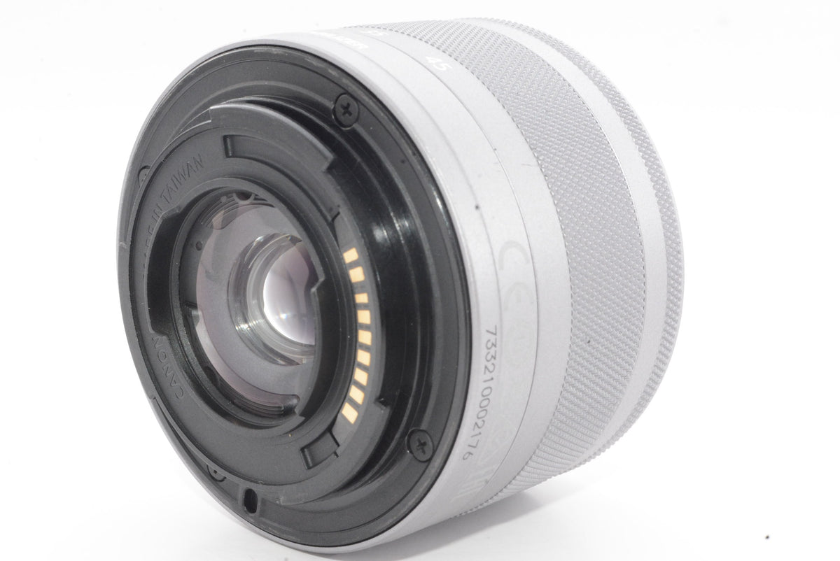【外観特上級】Canon 標準ズームレンズ EF-M15-45mm F3.5-6.3IS STM(シルバー) ミラーレス一眼対応 EF-M15-45ISSTMSL