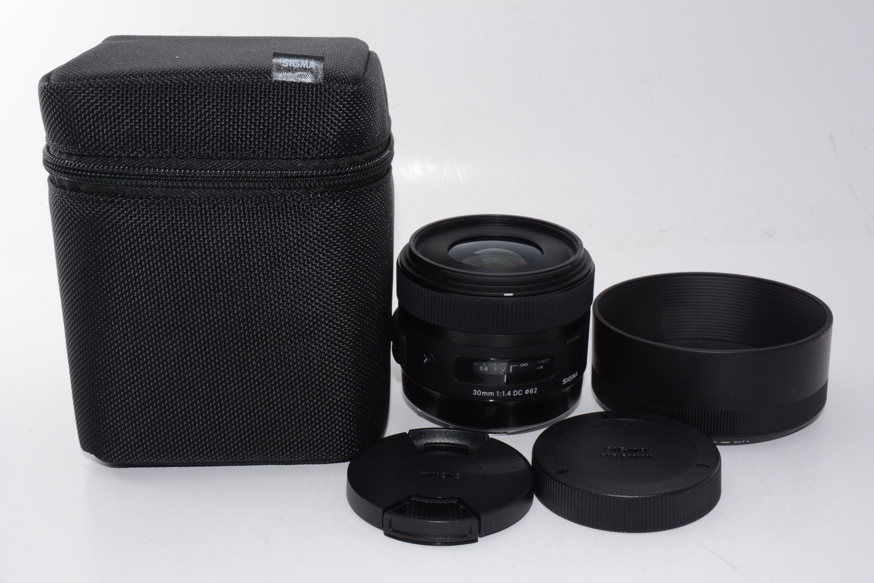 【外観特上級】SIGMA 単焦点レンズ Art 30mm F1.4 DC HSM キヤノン用 APS-C専用