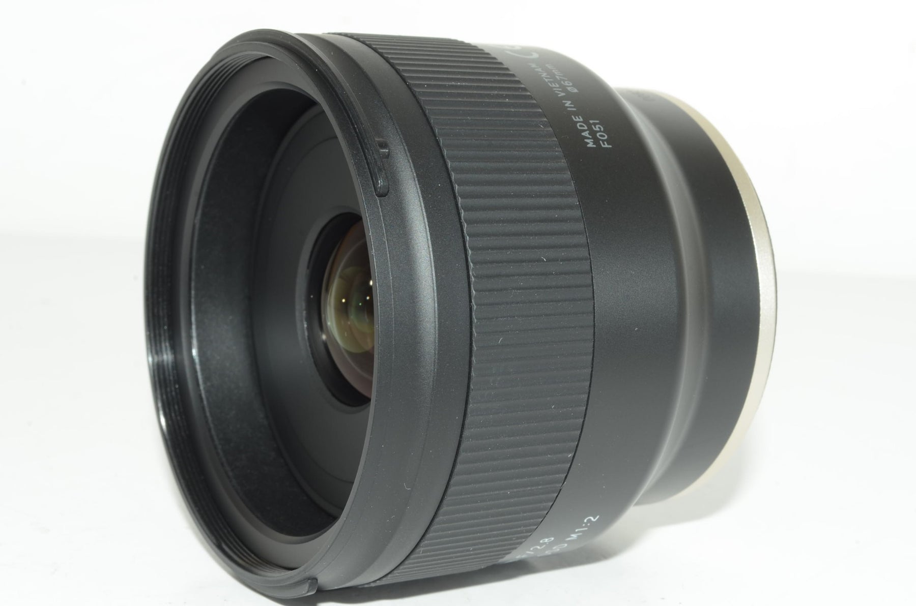 【外観特上級】タムロン 20mm F/2.8 Di III OSD M1:2 (Model：F050)※FEマウント用レンズ（フルサイズミラーレス対応） 20F/2.8DI3OSDF050