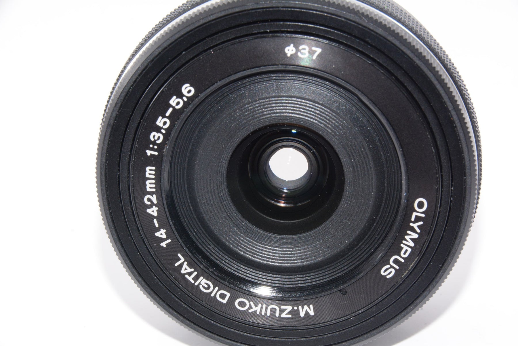 【外観特上級】OLYMPUS 電動式パンケーキズームレンズ M.ZUIKO DIGITAL ED 14-42mm F3.5-5.6 EZ BLK