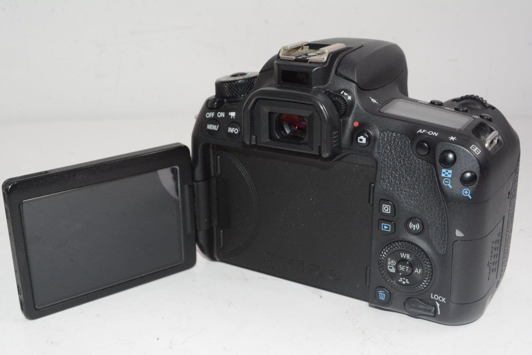 【外観並級】Canon デジタル一眼レフカメラ EOS 9000D ダブルズームキット