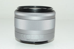 【外観特上級】Canon 標準ズームレンズ EF-M15-45mm F3.5-6.3IS STM(シルバー) ミラーレス一眼対応 EF-M15-45ISSTMSL