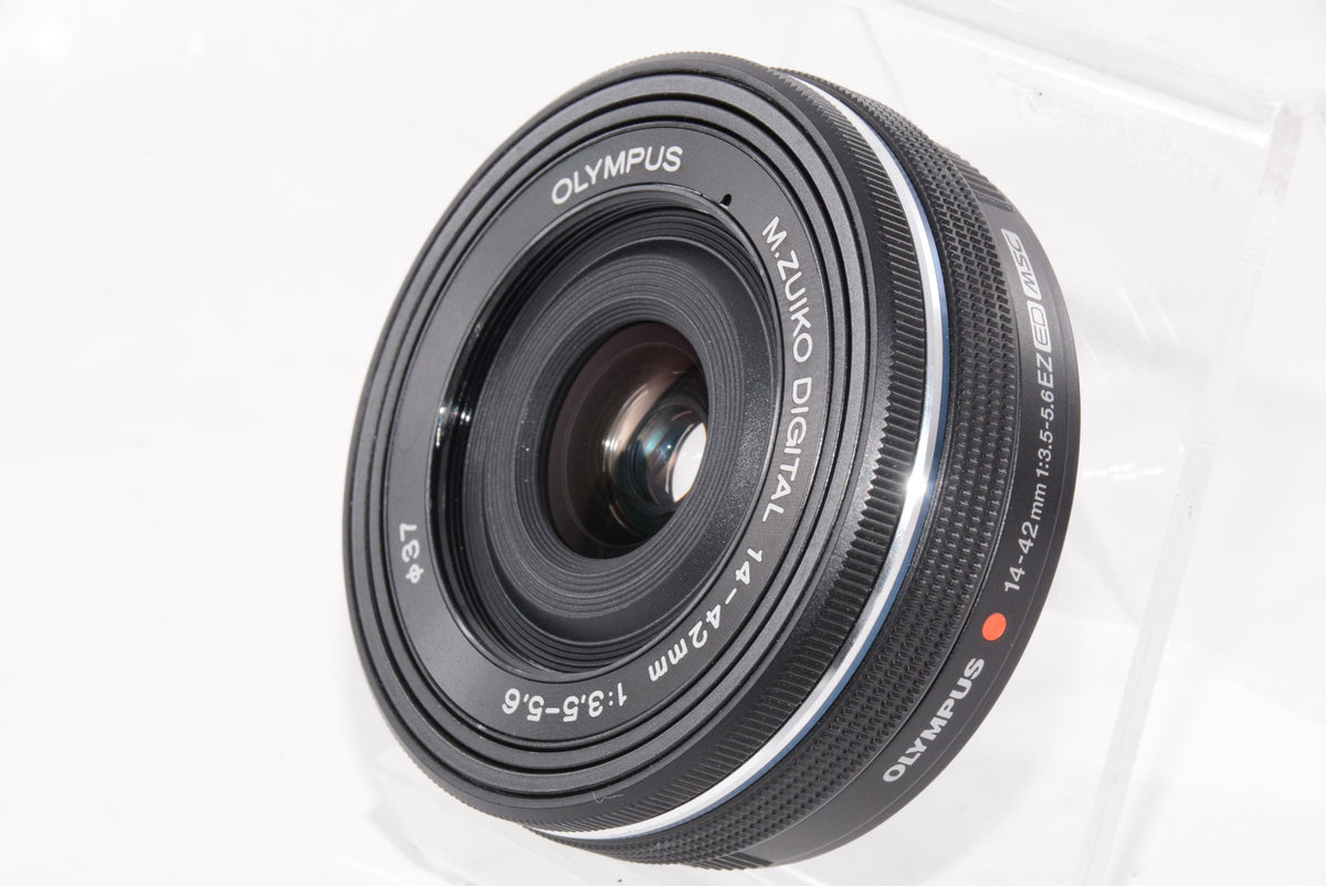 【外観特上級】OLYMPUS 電動式パンケーキズームレンズ M.ZUIKO DIGITAL ED 14-42mm F3.5-5.6 EZ BLK