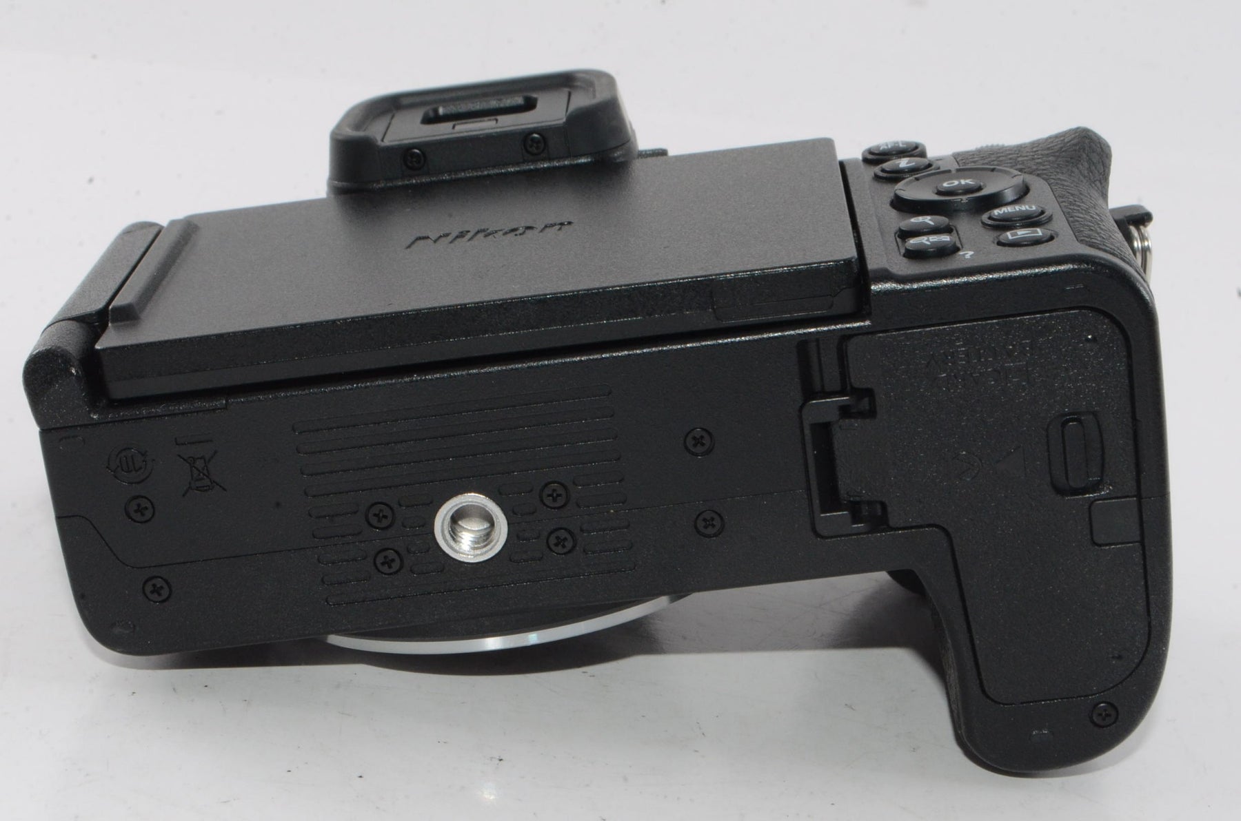 【ほぼ新品】Nikon ミラーレス一眼 Z50II ボディ APS-C Zマウント