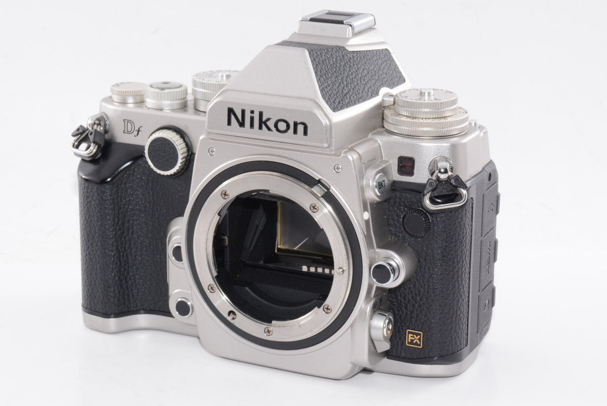 【外観特上級】Nikon デジタル一眼レフカメラ Df 50mm f/1.8G キット シルバー