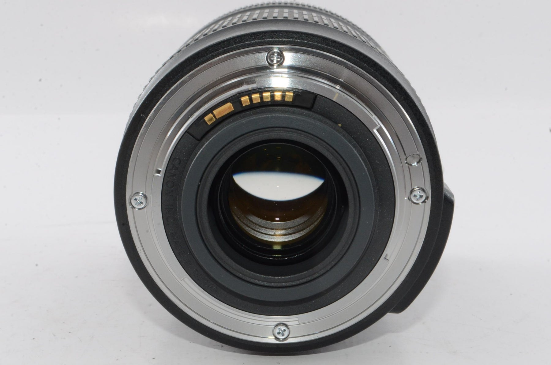 【外観特上級】Canon 標準ズームレンズ EF-S18-135mm F3.5-5.6 IS APS-C対応
