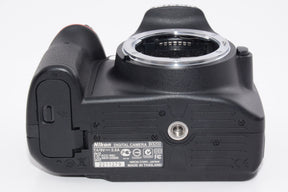 【外観特上級】Nikon デジタル一眼レフカメラ D3200 ボディー ブラック D3200BK