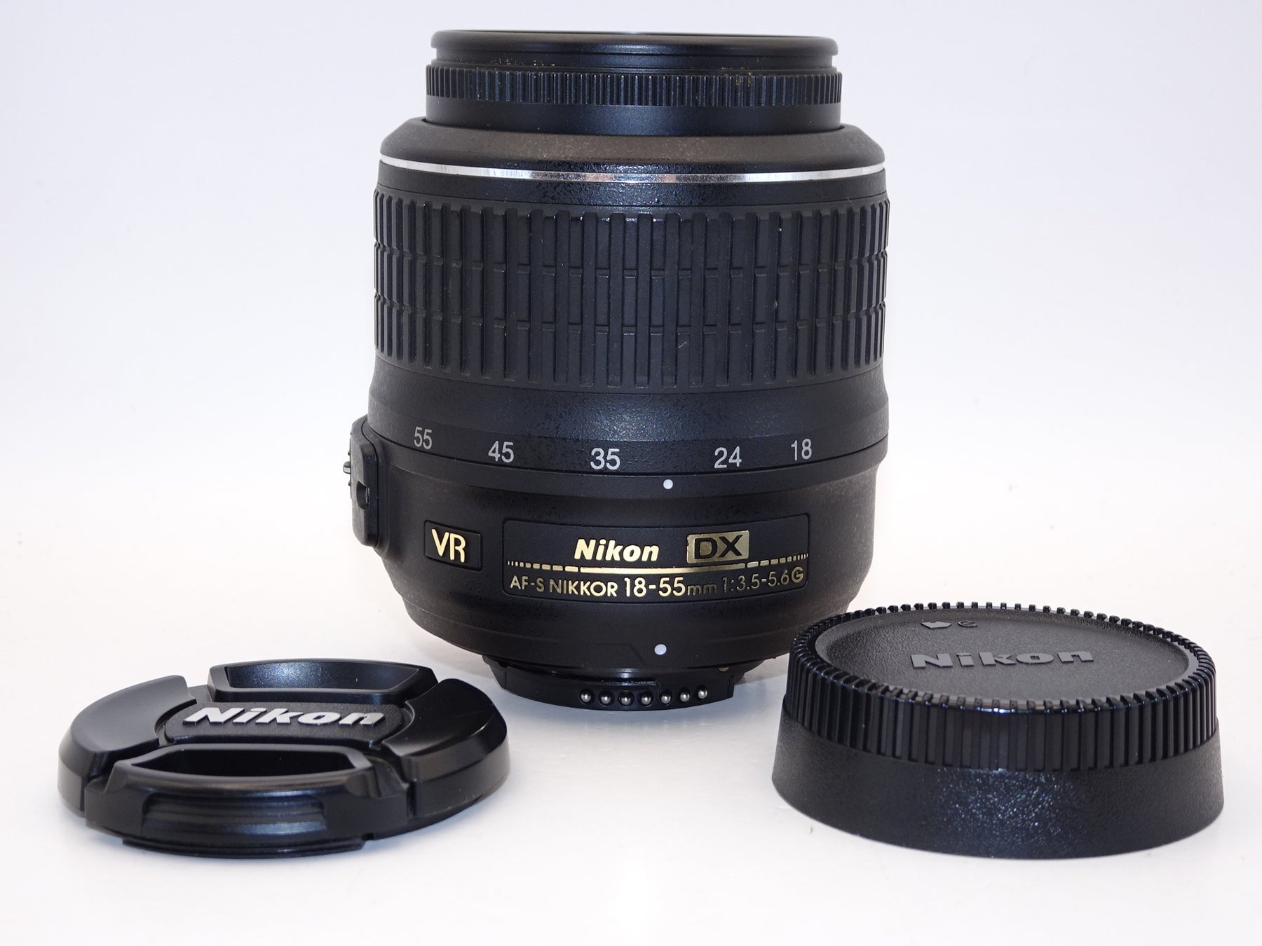 【外観特上級】Nikon 標準ズームレンズ AF-S DX NIKKOR 18-55mm f3.5-5.6G VR