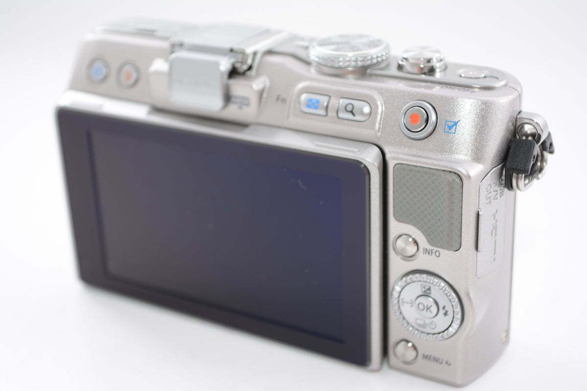 【外観並級】OLYMPUS ミラーレス一眼 PEN Lite E-PL3 ボディ シルバー
