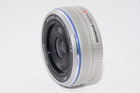 【外観特上級】OLYMPUS パンケーキレンズ M.ZUIKO DIGITAL 17mm F2.8 シルバー