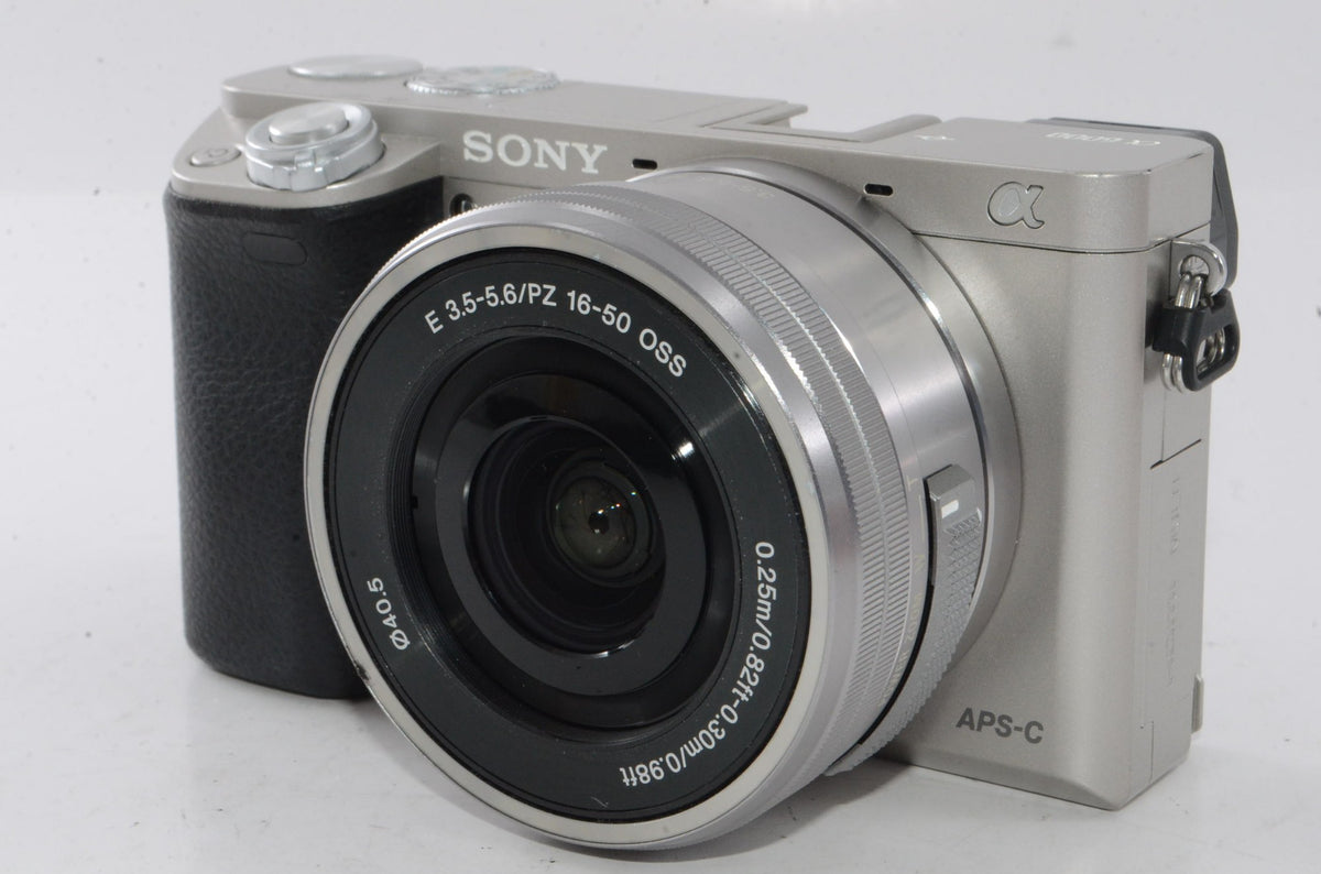 【外観並級】ソニー ミラーレス一眼 α6000 パワーズームレンズキット E PZ 16-50mm F3.5-5.6 OSS シルバー ILCE-6000L S