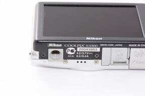 【外観特上級】Nikon デジタルカメラ COOLPIX  S3300 クリスタルシルバー