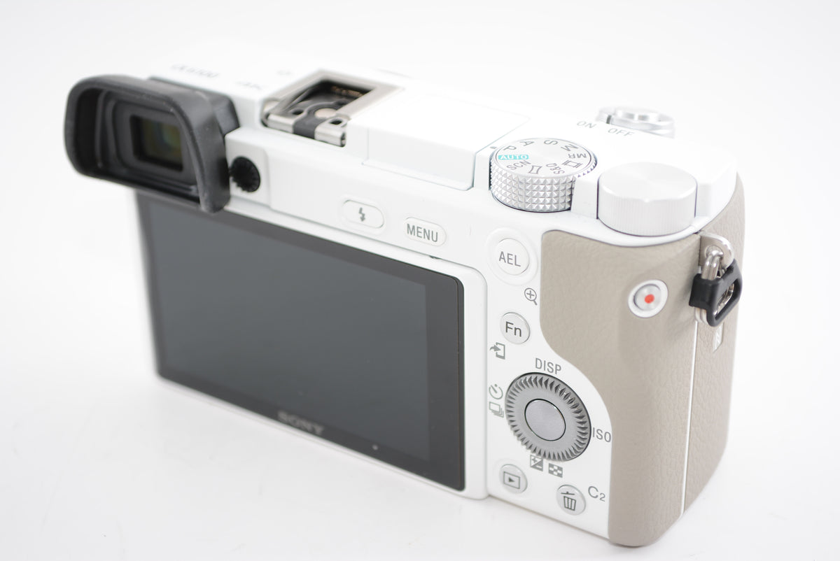 【外観特上級】ソニー ミラーレス一眼 α6100 ボディ ホワイト ILCE-6100